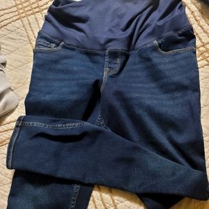 Old navy maternity skinny jeans